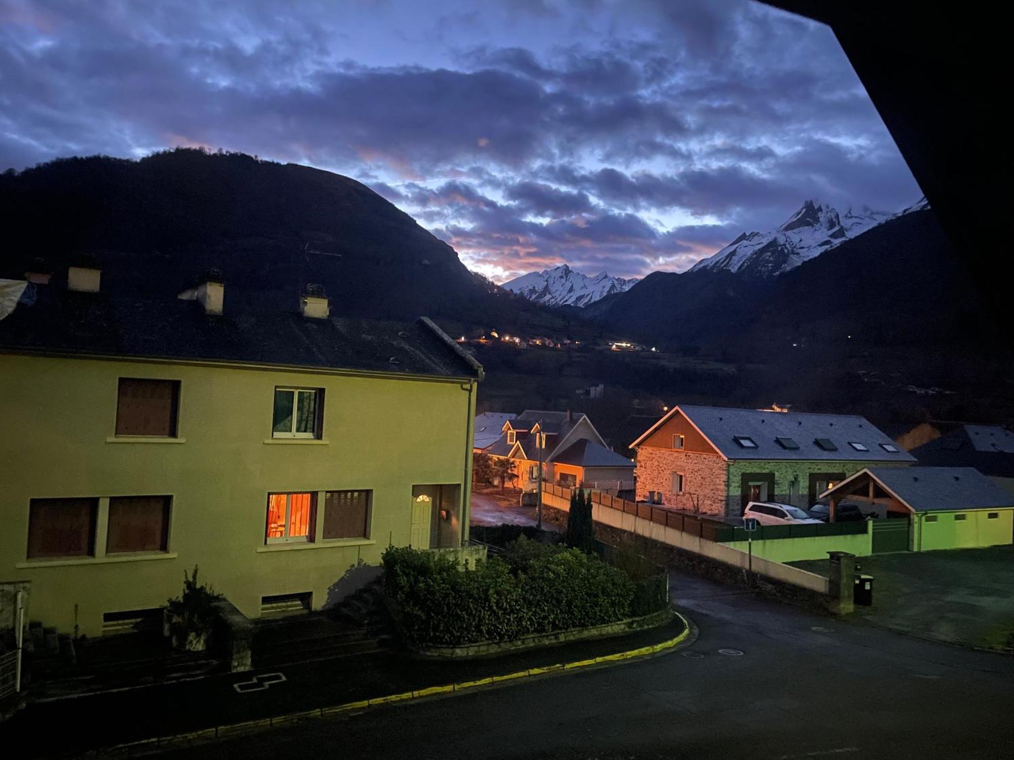 Appartement Cocoon Avec Jardin Et Vue Montagne ลารองส์ ภายนอก รูปภาพ