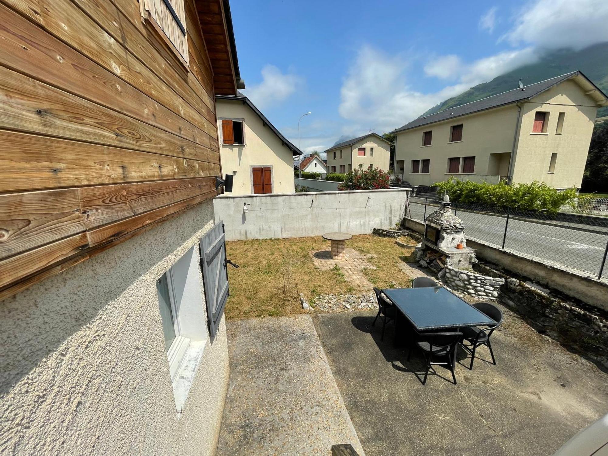 Appartement Cocoon Avec Jardin Et Vue Montagne ลารองส์ ภายนอก รูปภาพ